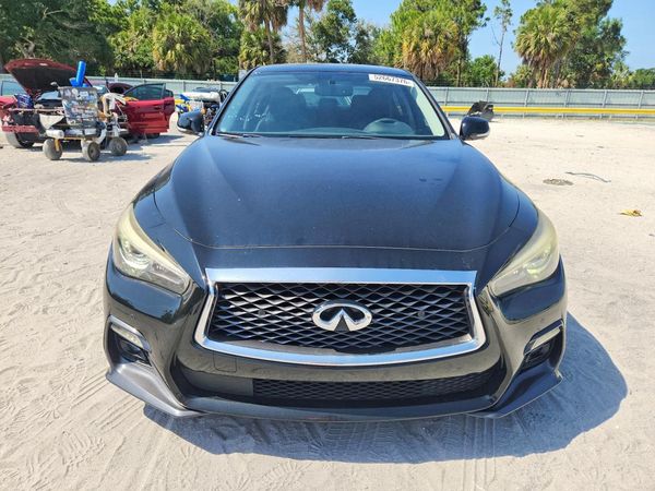 2015 INFINITI Q50