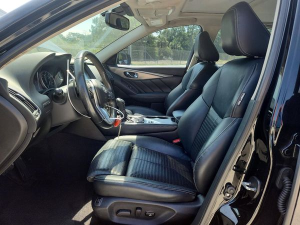 2015 INFINITI Q50