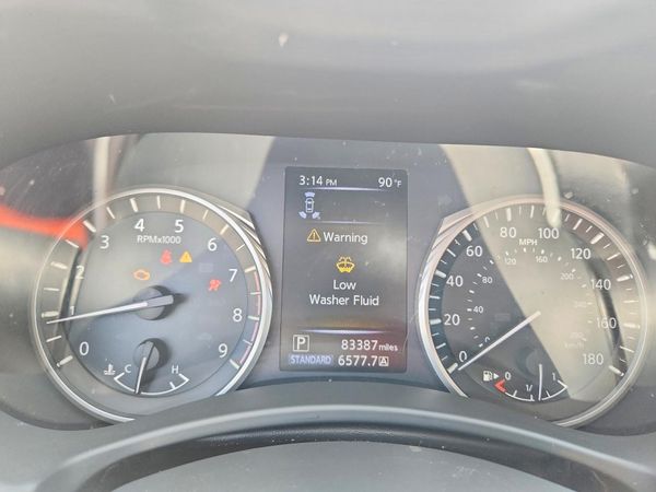 2015 INFINITI Q50