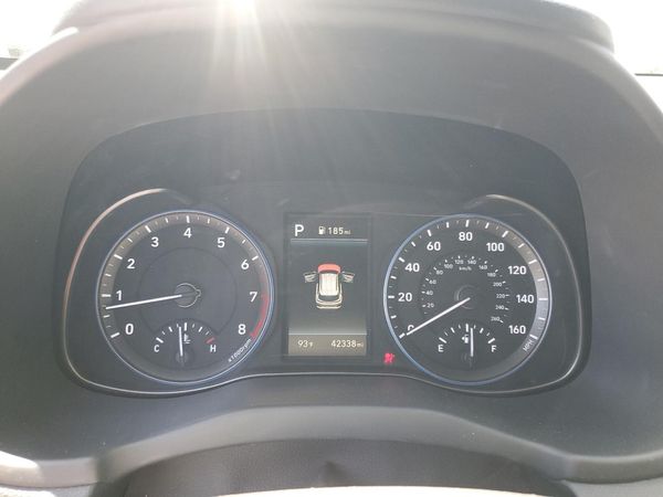 2021 HYUNDAI KONA SE