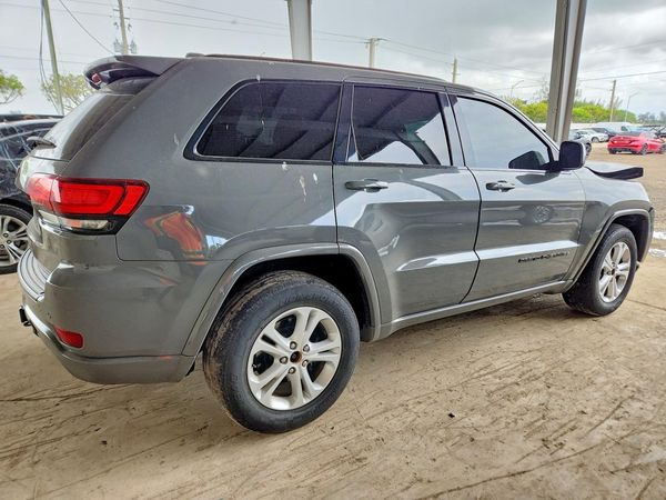 2019 JEEP GRAND CHEROKEE LAREDO 4X2