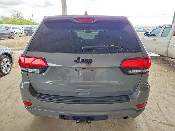 2019 JEEP GRAND CHEROKEE LAREDO 4X2