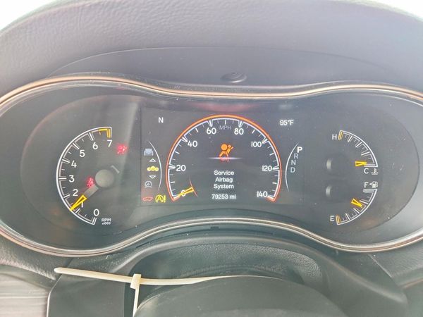 2019 JEEP GRAND CHEROKEE LAREDO 4X2