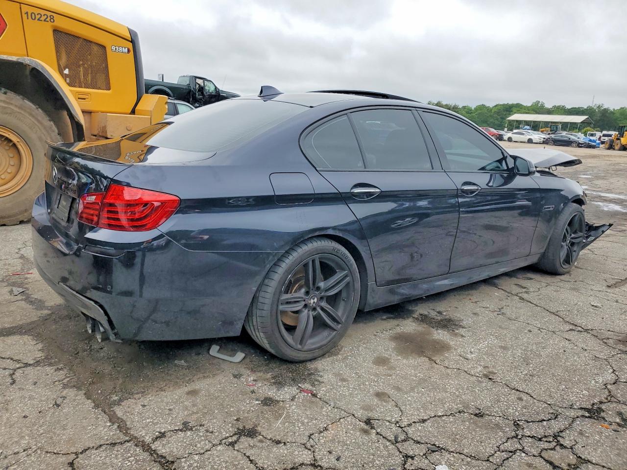2016 BMW 550