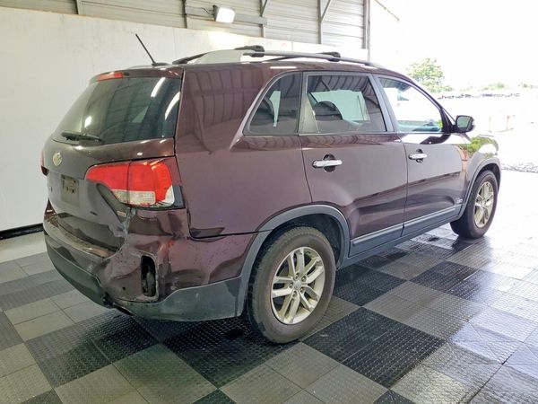 2014 KIA SORENTO Base/ LX