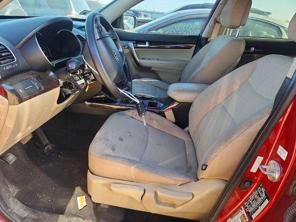 2014 KIA SORENTO Base/ LX