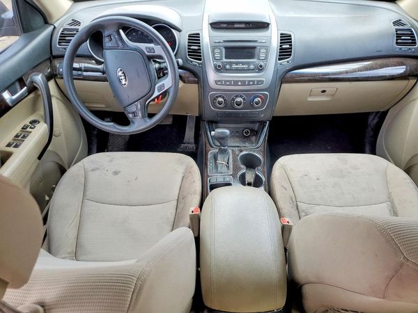 2014 KIA SORENTO Base/ LX