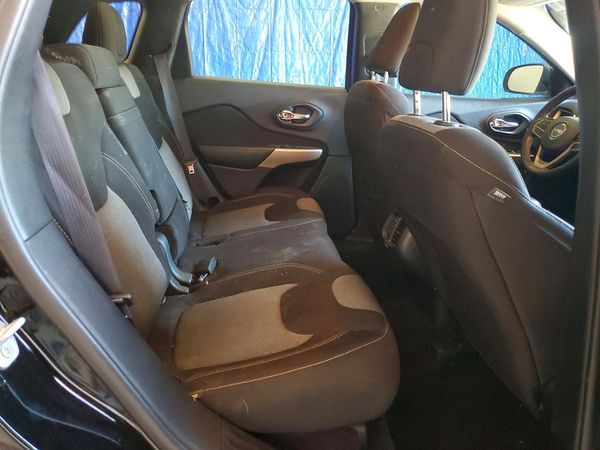 2018 JEEP CHEROKEE LATITUDE 4X4