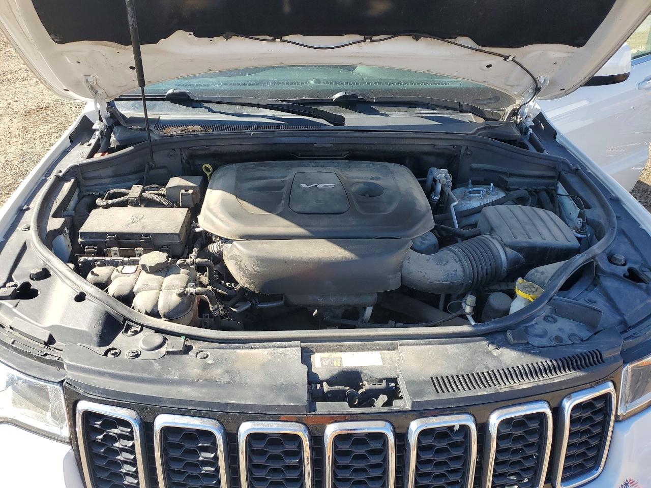 2017 JEEP GRAND CHEROKEE LAREDO 4X4