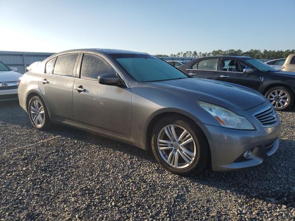 2013 INFINITI G37 — Passenger 3/4