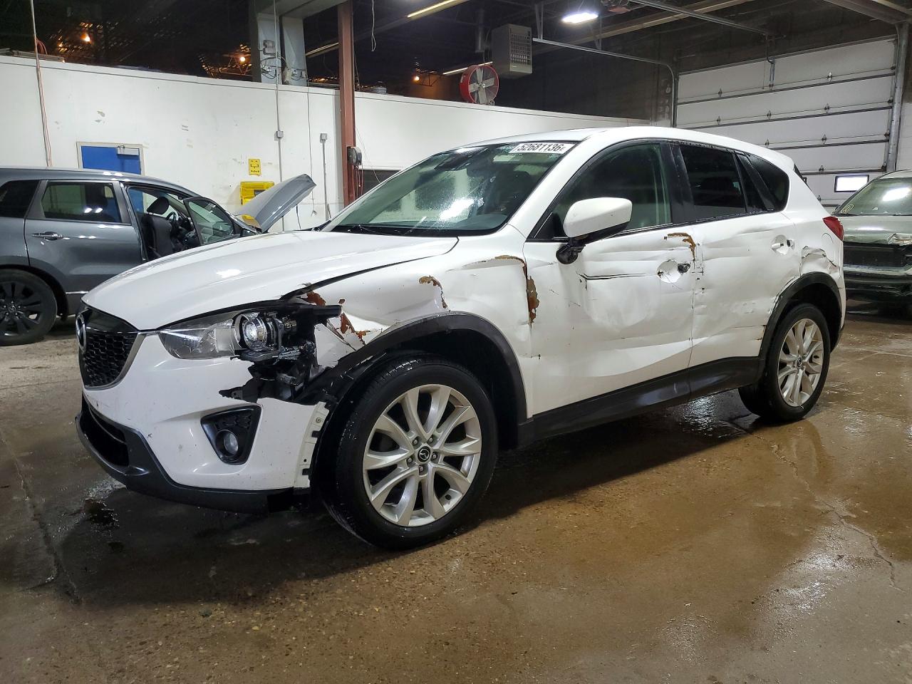 2014 MAZDA CX-5 Grand Touring/GT — Front 3/4