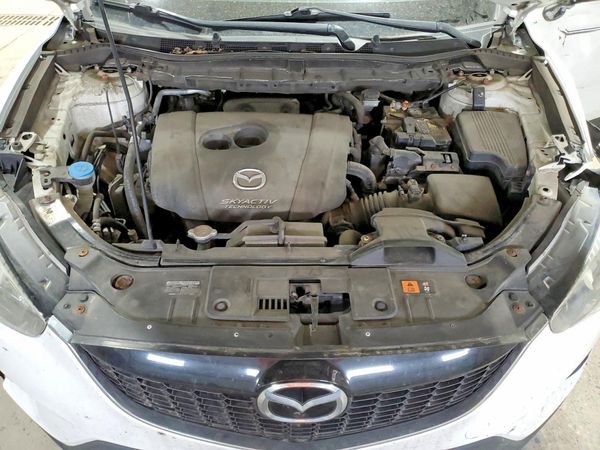 2014 MAZDA CX-5 Grand Touring/GT — Engine bay