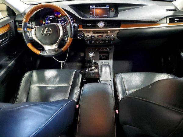 2015 LEXUS ES