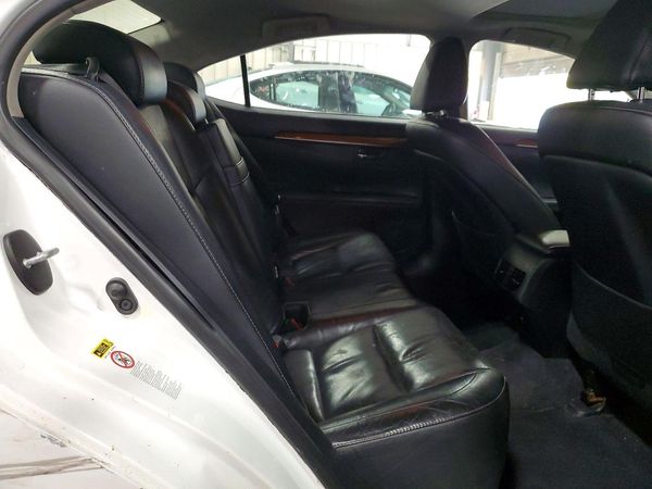 2015 LEXUS ES