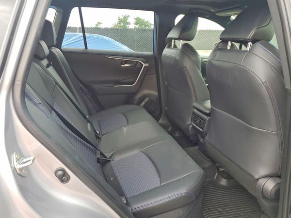 2025 TOYOTA RAV4 XSE