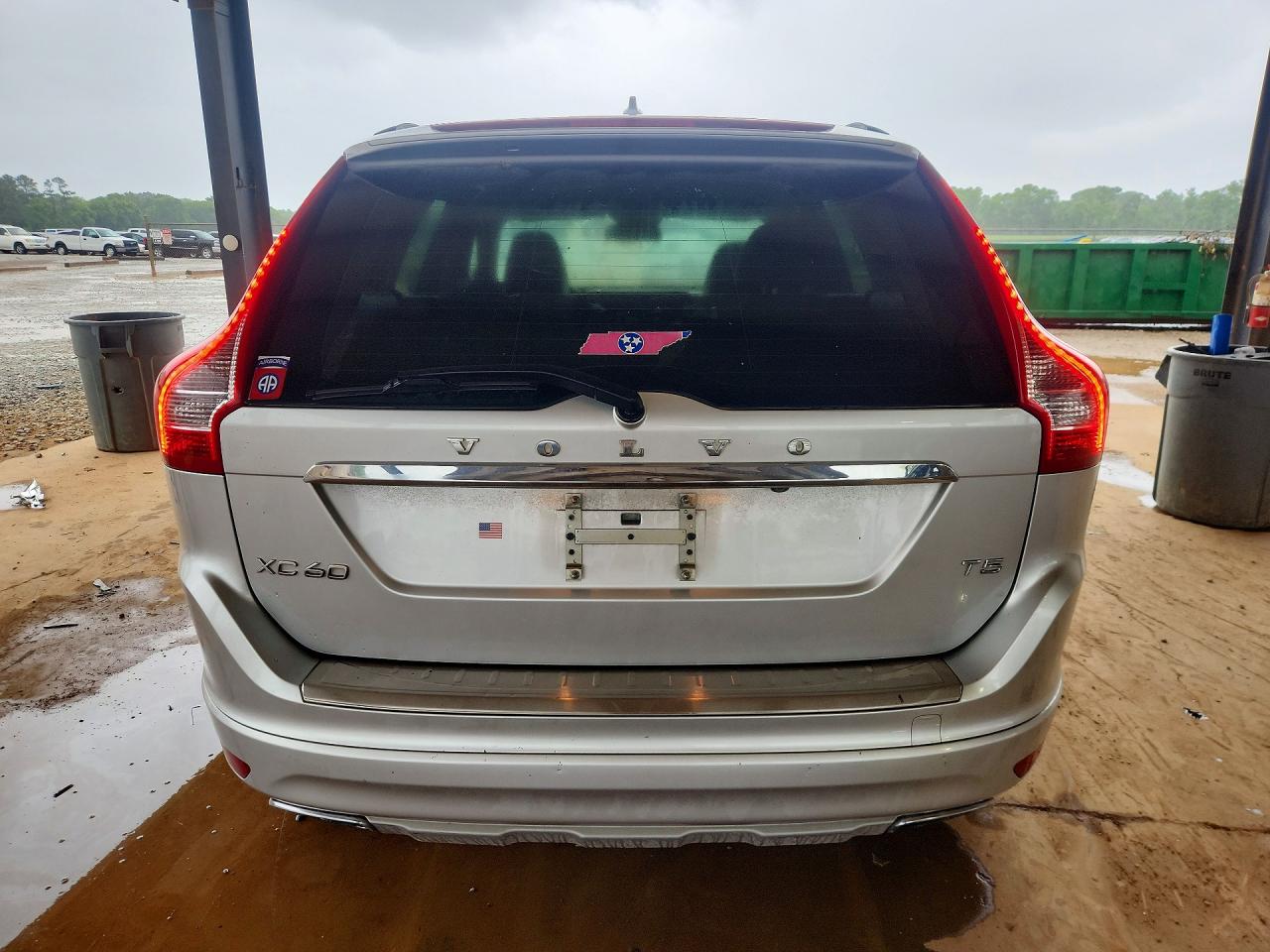 2017 VOLVO XC60 Base