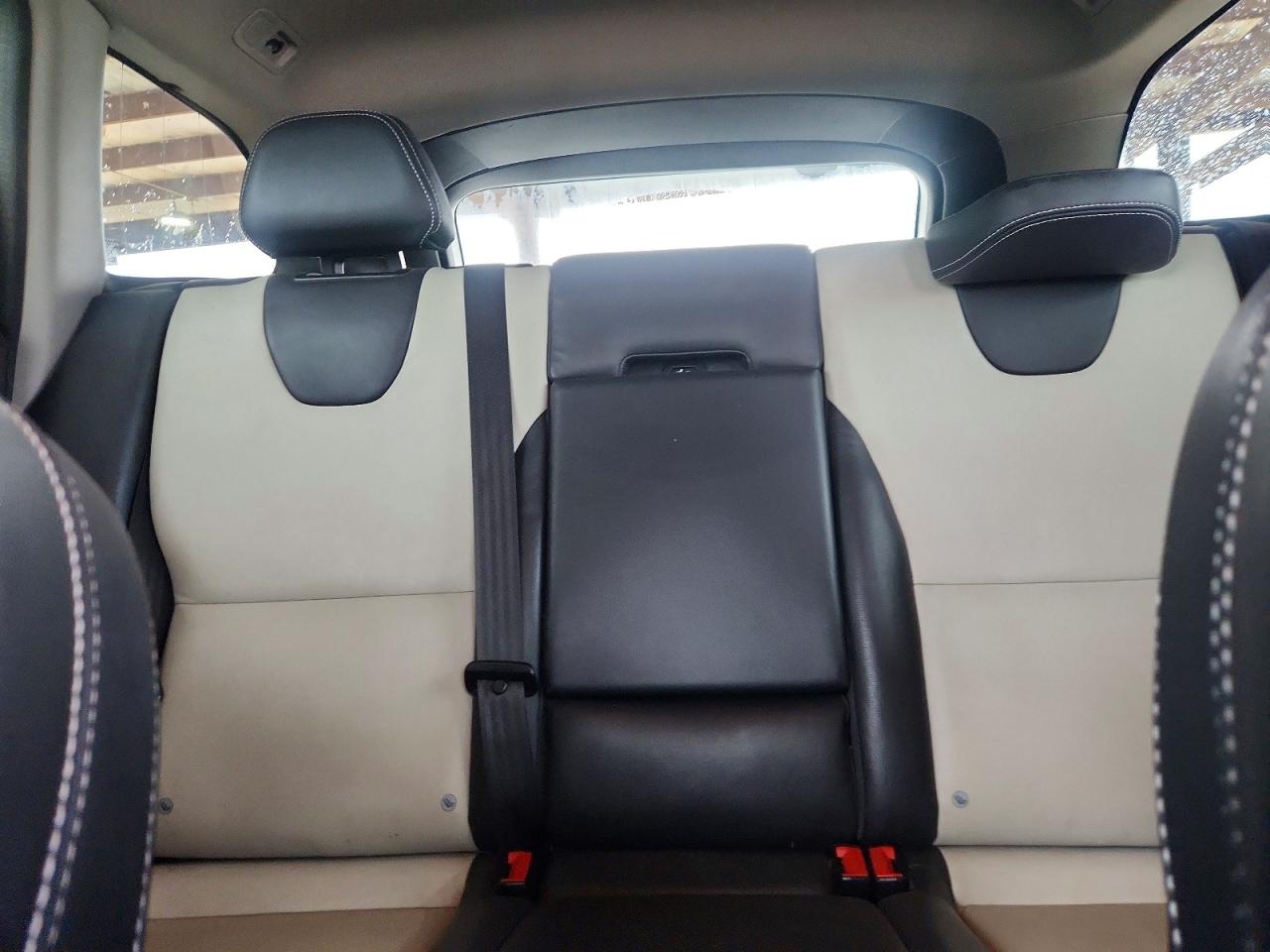 2017 VOLVO XC60 Base