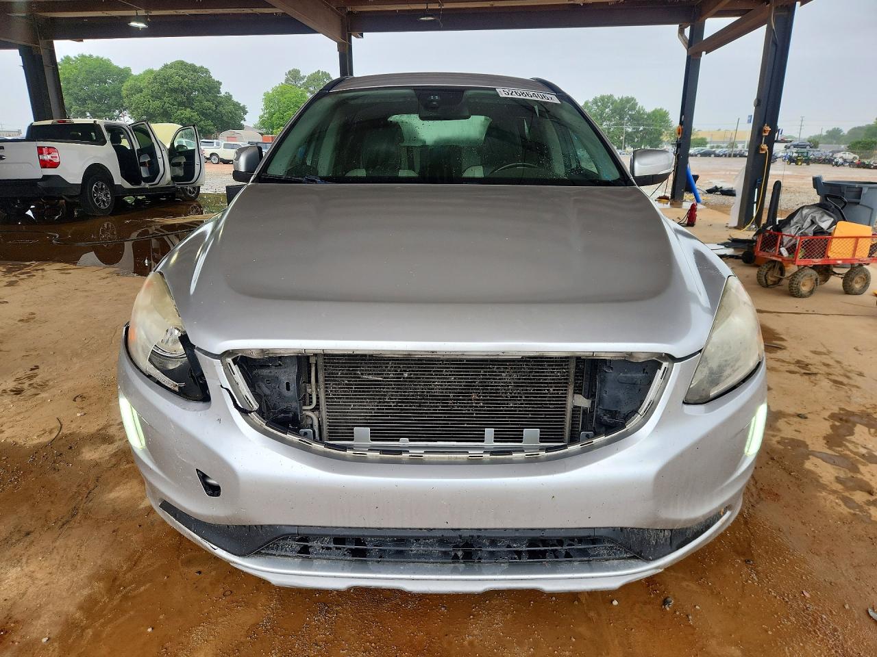 2017 VOLVO XC60 Base