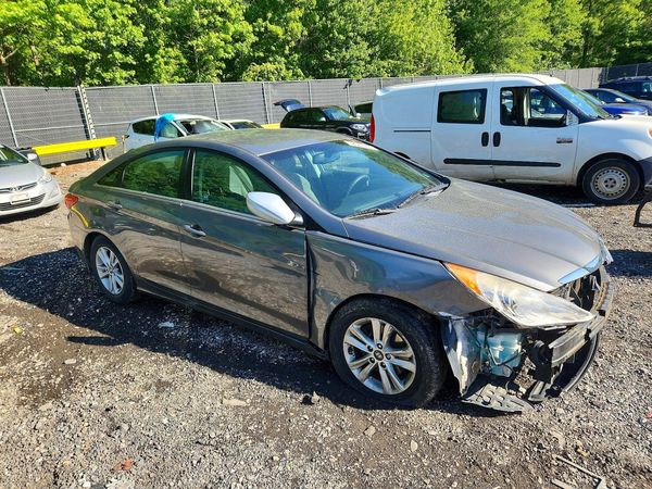 2013 HYUNDAI SONATA GLS/ GLS Popular