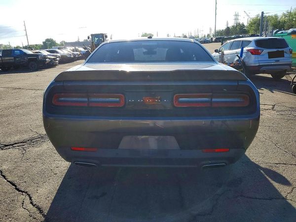 2018 DODGE CHALLENGER SXT