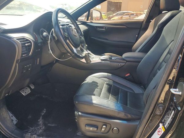 2015 LEXUS NX 200t Luxury