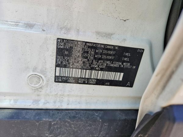 2024 TOYOTA RAV4 XLE