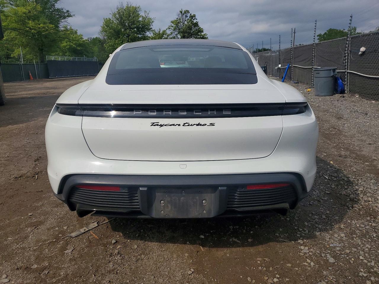 2020 PORSCHE TAYCAN