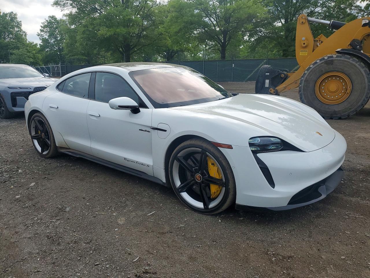 2020 PORSCHE TAYCAN