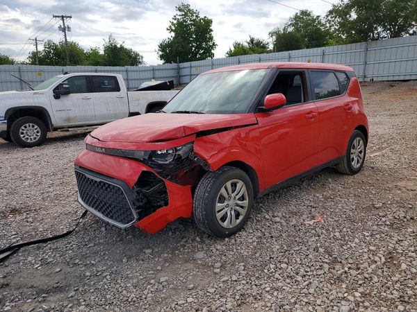2024 KIA SOUL LX, S