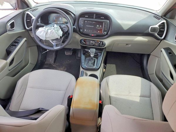 2024 KIA SOUL LX, S