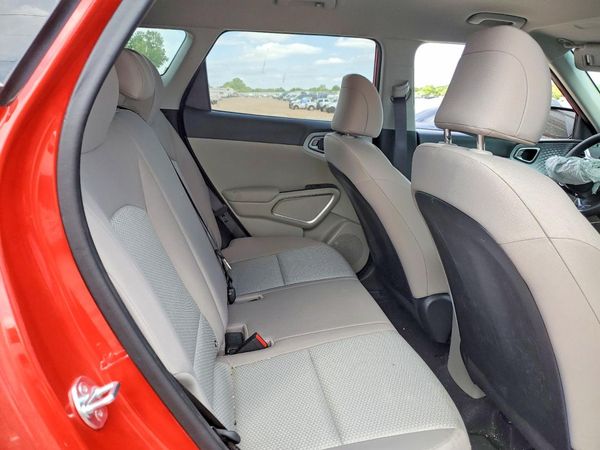 2024 KIA SOUL LX, S