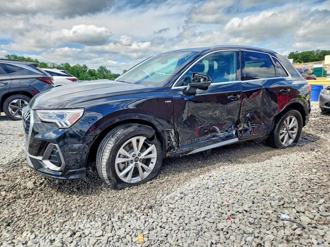 2024 AUDI Q3 S Line quattro Premium