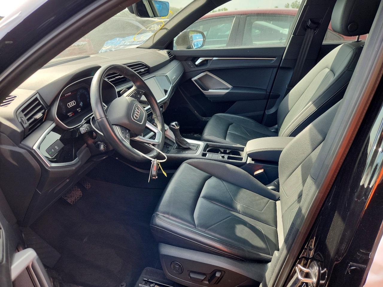 2024 AUDI Q3 S Line quattro Premium