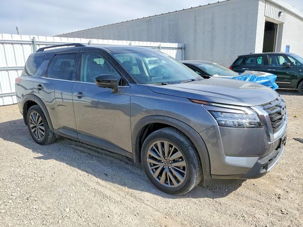2024 NISSAN PATHFINDER SL