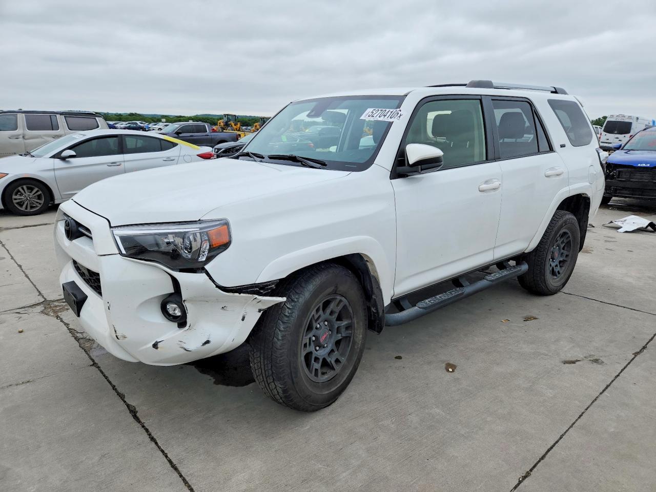 2024 TOYOTA 4RUNNER SR5