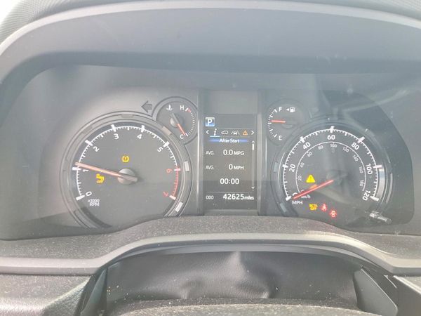 2024 TOYOTA 4RUNNER SR5