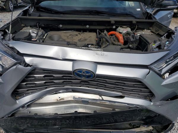 2021 TOYOTA RAV4 XSE HV — Engine bay