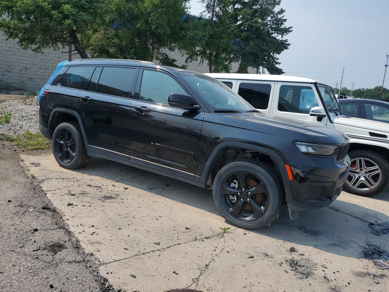 2024 JEEP GRAND CHEROKEE L LAREDO 4X4
