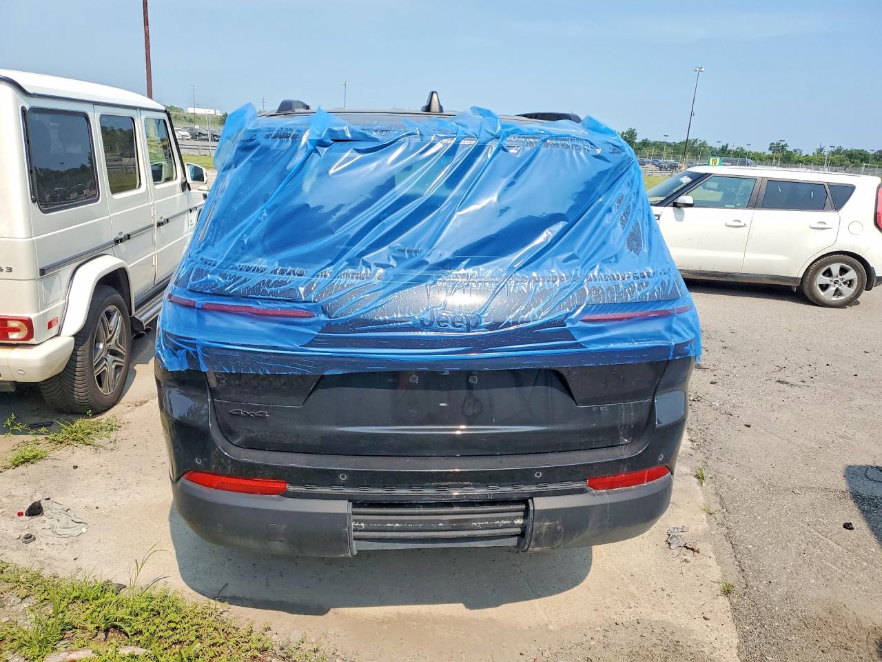 2024 JEEP GRAND CHEROKEE L LAREDO 4X4