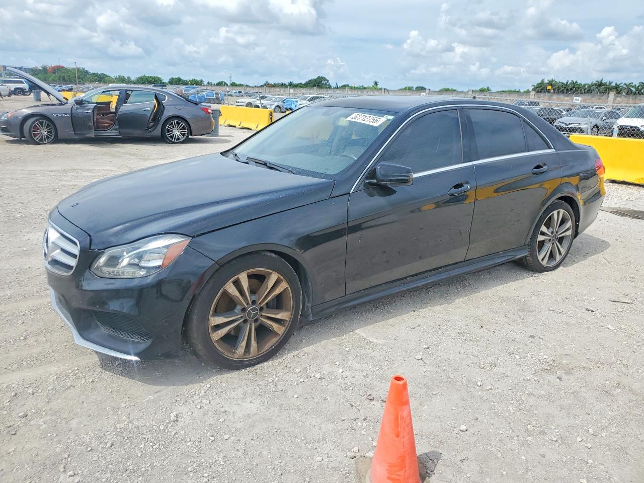 2015 MERCEDES-BENZ E-CLASS E350 4-MATIC — Front 3/4