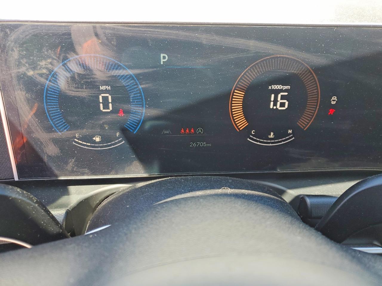 2025 HYUNDAI TUCSON SE