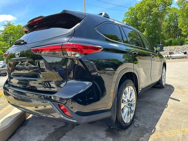 2023 TOYOTA HIGHLANDER