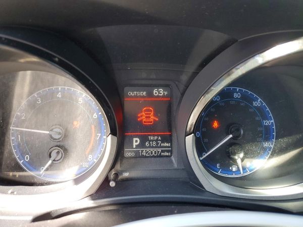 2016 TOYOTA COROLLA