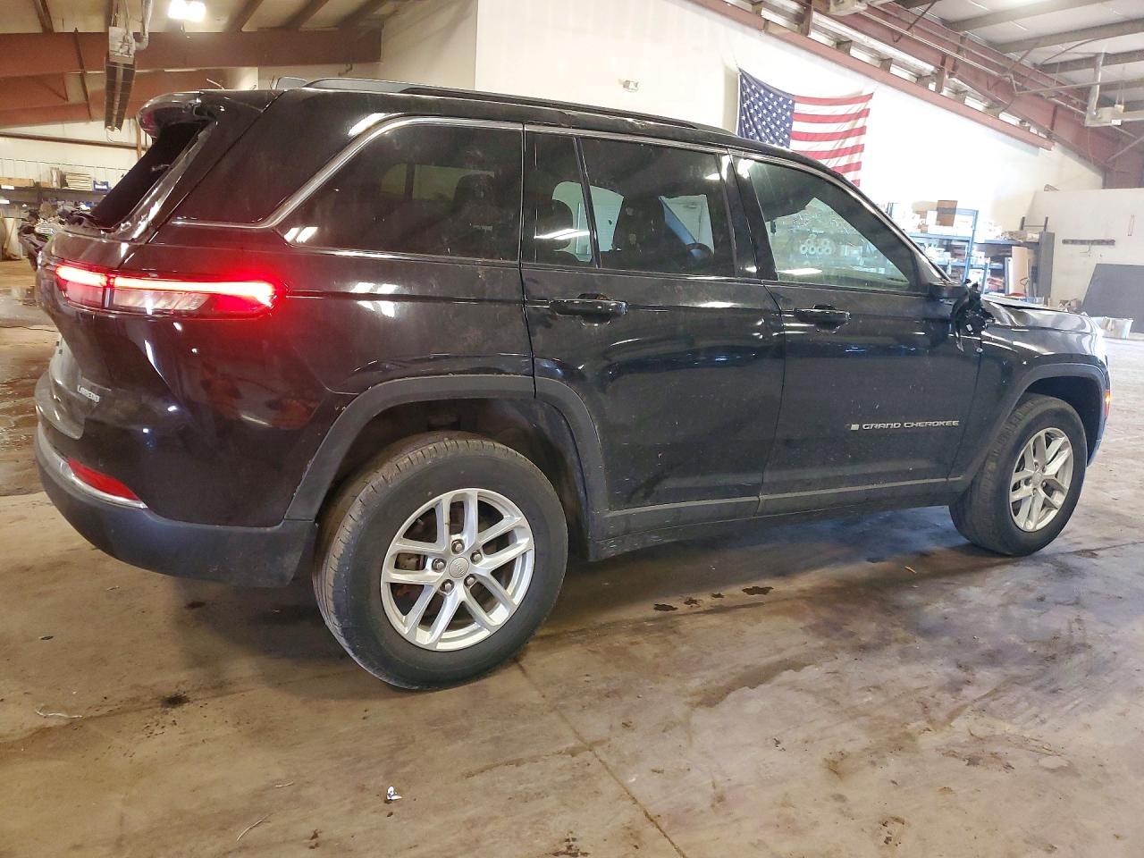 2024 JEEP GRAND CHEROKEE LAREDO 4X4
