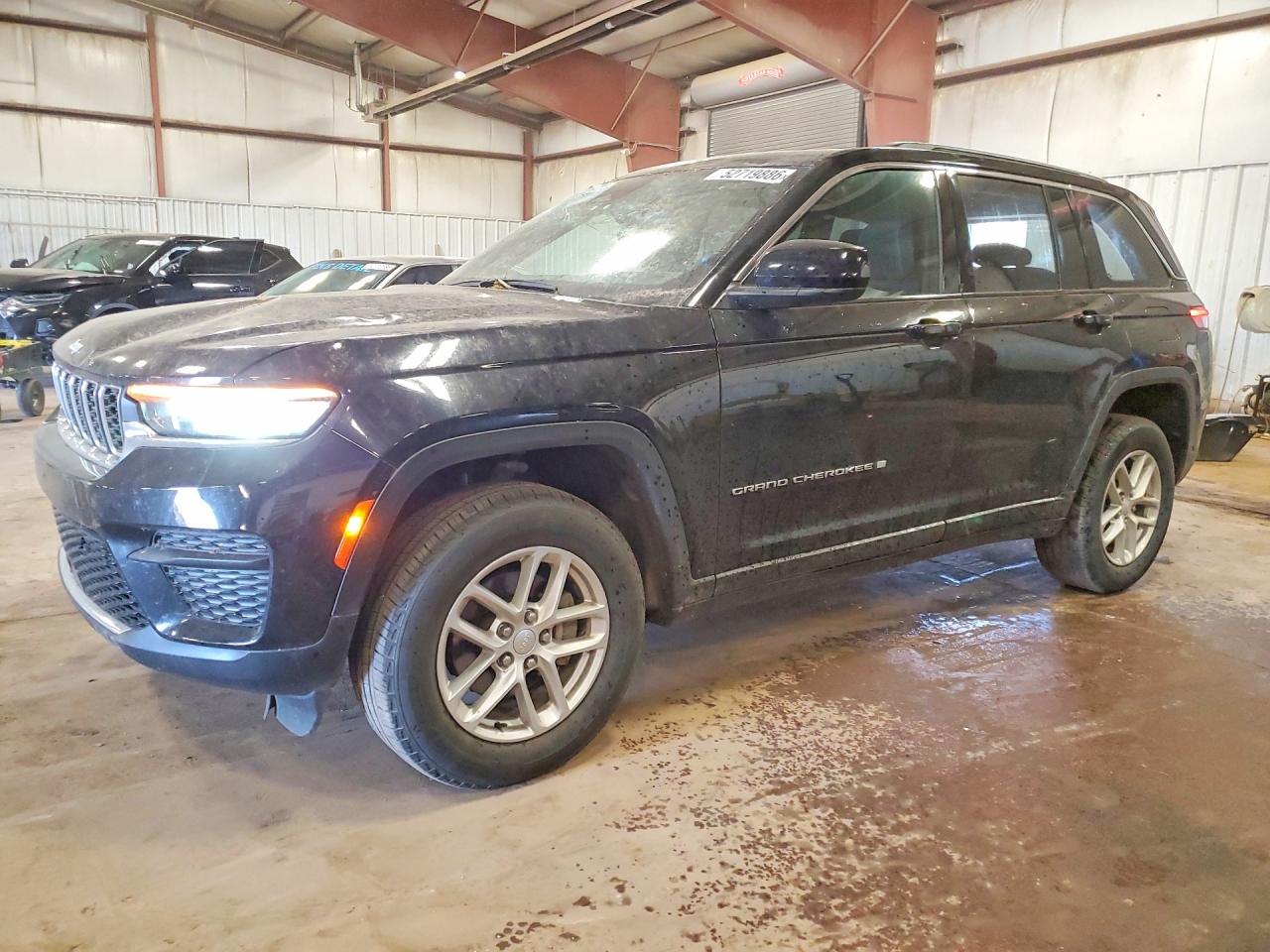 2024 JEEP GRAND CHEROKEE LAREDO 4X4
