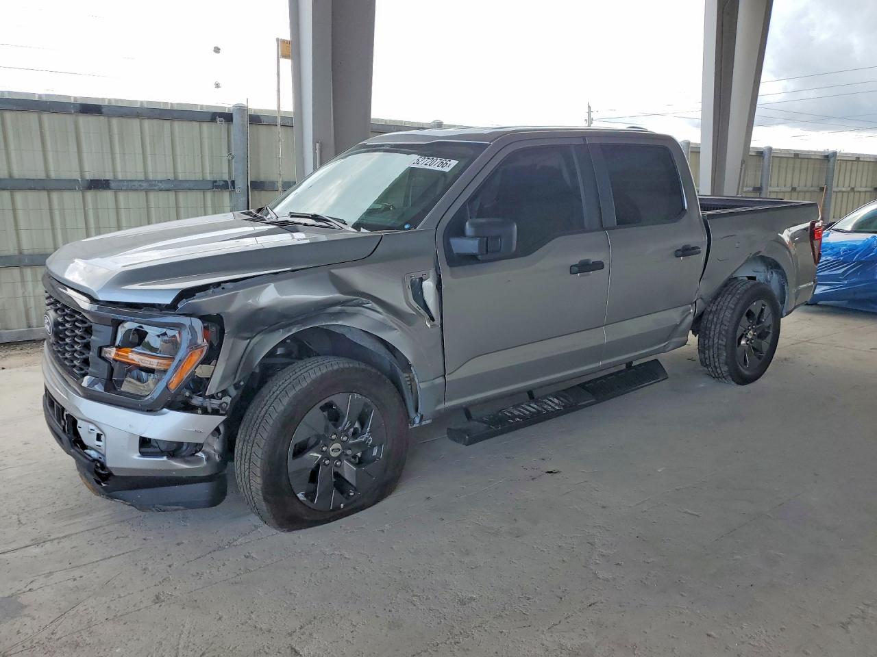 2025 FORD F150 STX