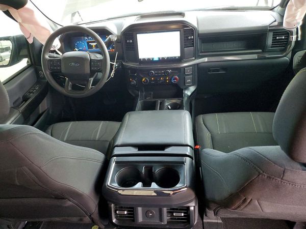 2025 FORD F150 STX