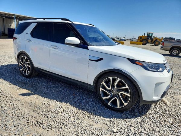 2018 LAND ROVER DISCOVERY HSE Luxury — Passenger 3/4