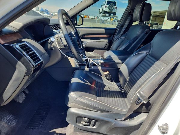 2018 LAND ROVER DISCOVERY HSE Luxury — DENT