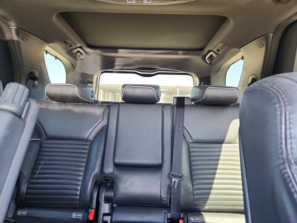 2018 LAND ROVER DISCOVERY HSE Luxury — SUVN